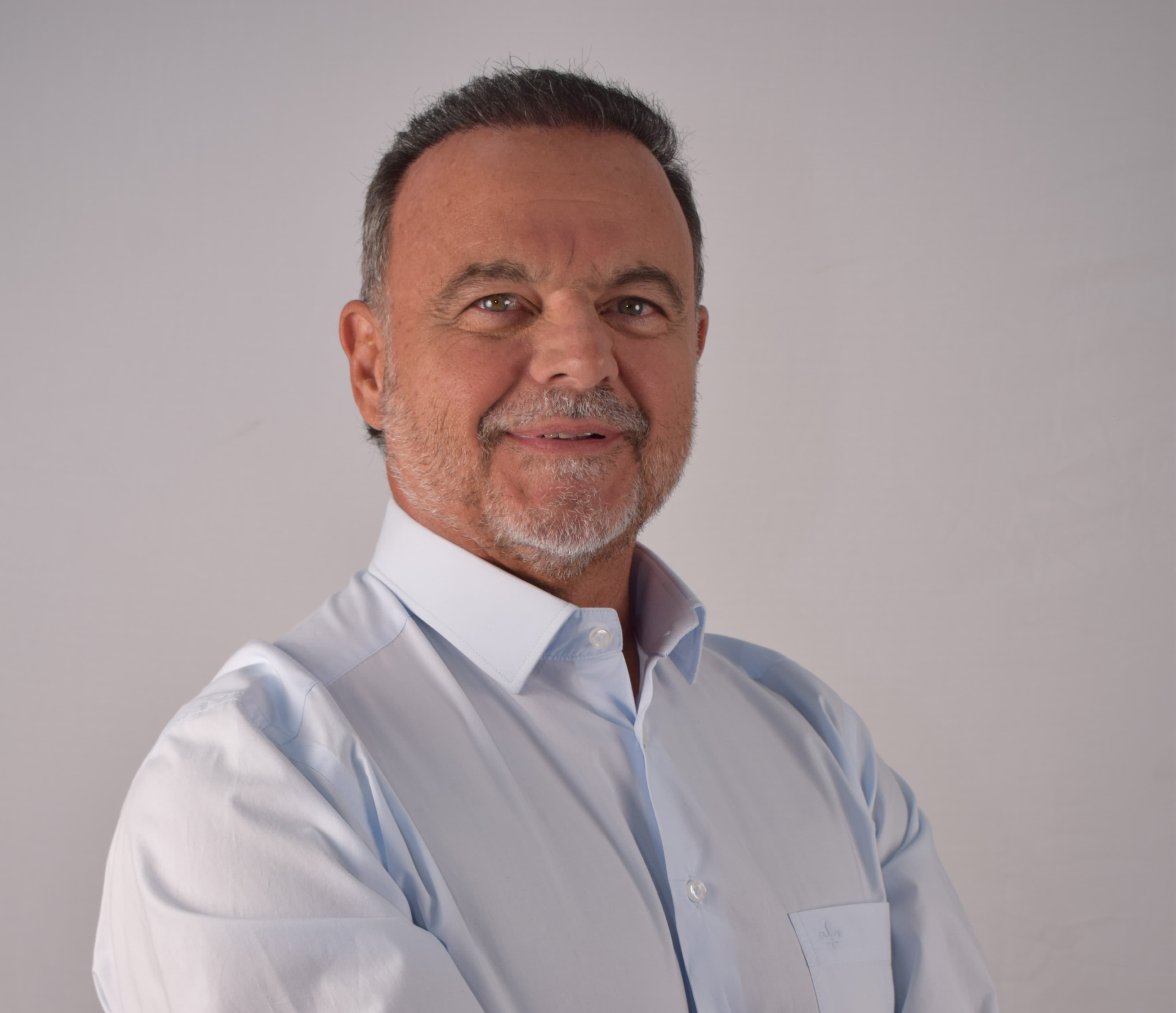 Ricardo Madalena, deputado estadual, em foto oficial de campanha